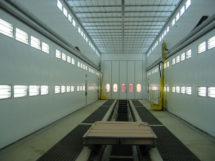 Liquid spray coating machine dry booths